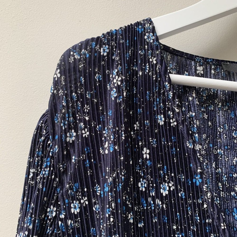 Very Plisse Long Maxi Dress Size UK 12 Floral Long Sleeve Blue V Neck - Picture 3 of 10